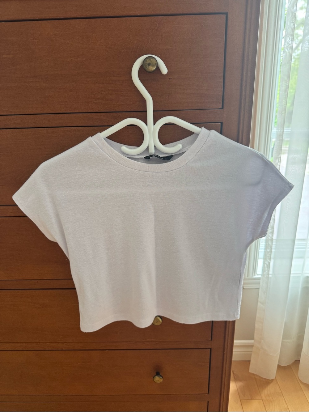 Women’s Cropped White Tee Shirt